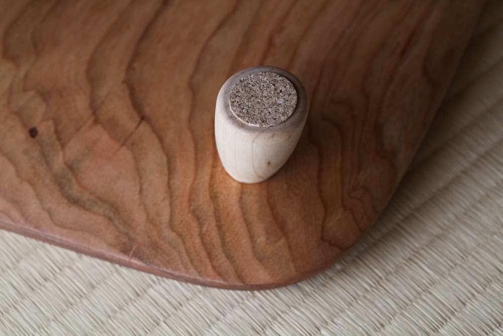 脚付きトレイ チェリー×メープル