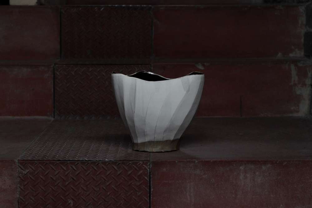 花入 粉引 砧形 十六世豊斎作