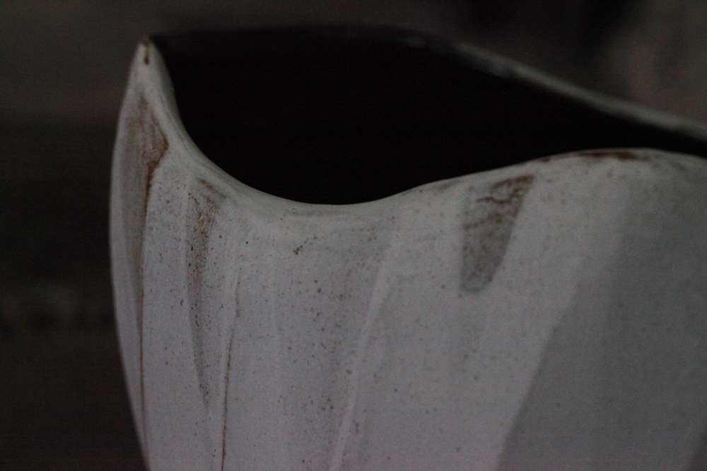 花入 粉引 砧形 十六世豊斎作