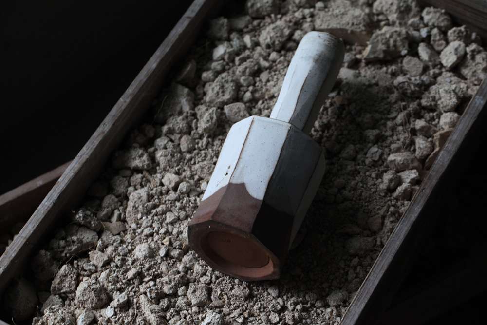 花入 粉引 砧形 十六世豊斎作