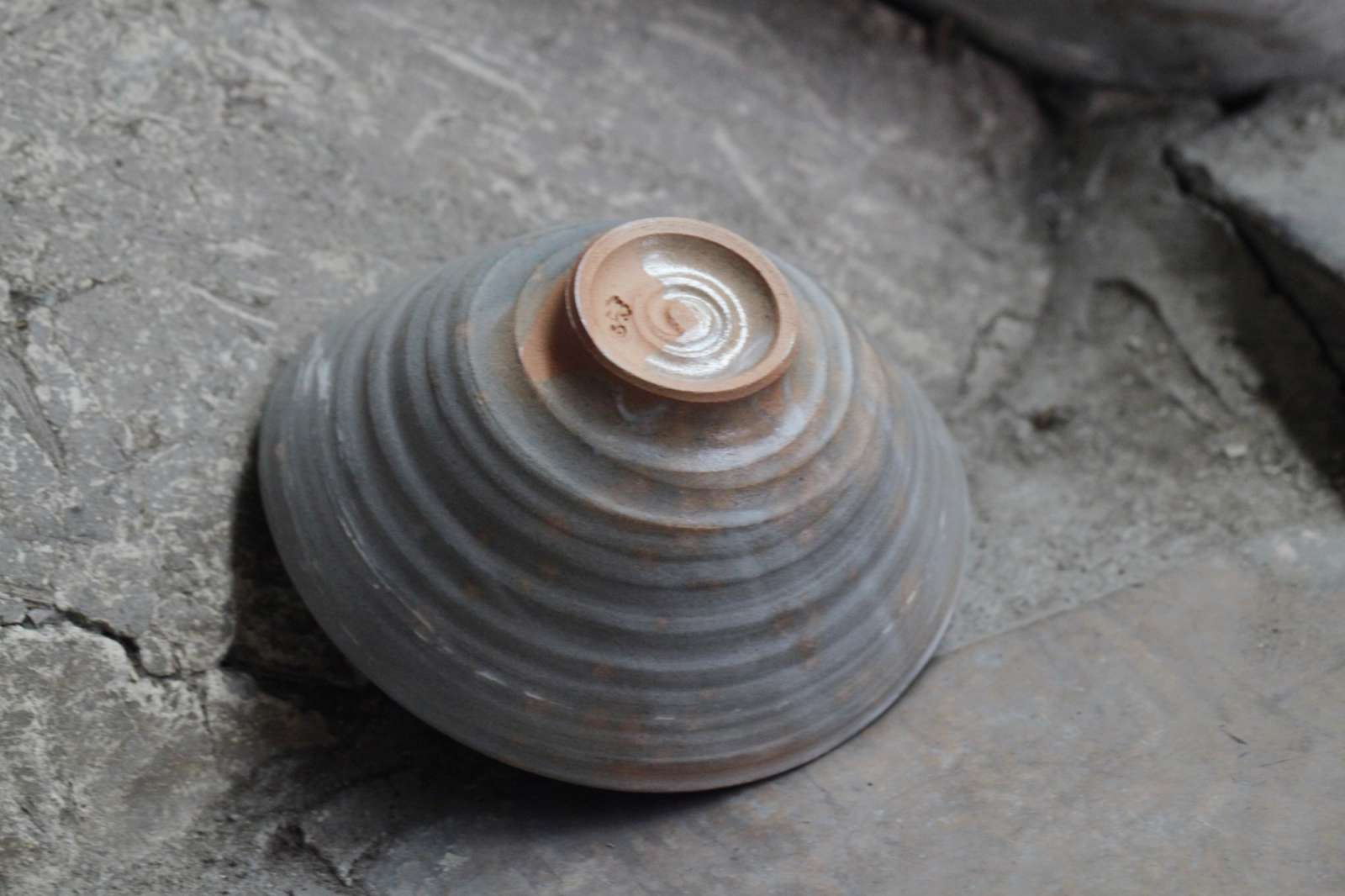 茶盌 紅鹿背 刷毛目 / 十六世豊斎作