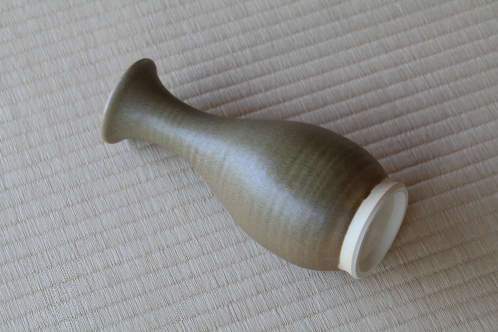 花入 松灰釉 鶴首 朝日窯工房作