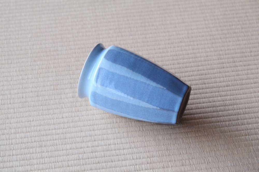 花入 月白釉  M 朝日窯工房作