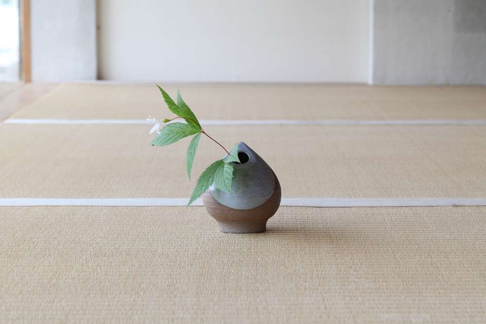 一輪生 / 振り出し  月白釉