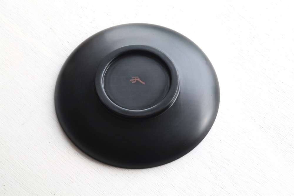 漆の茶托  M